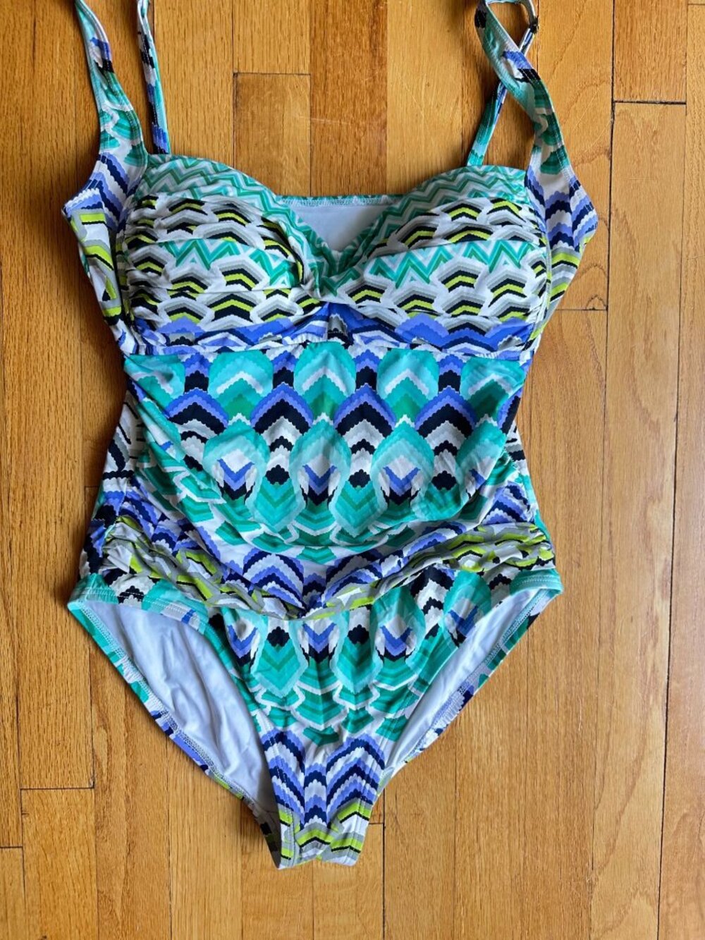 La Blanca colorful one piece bathing suit size 10